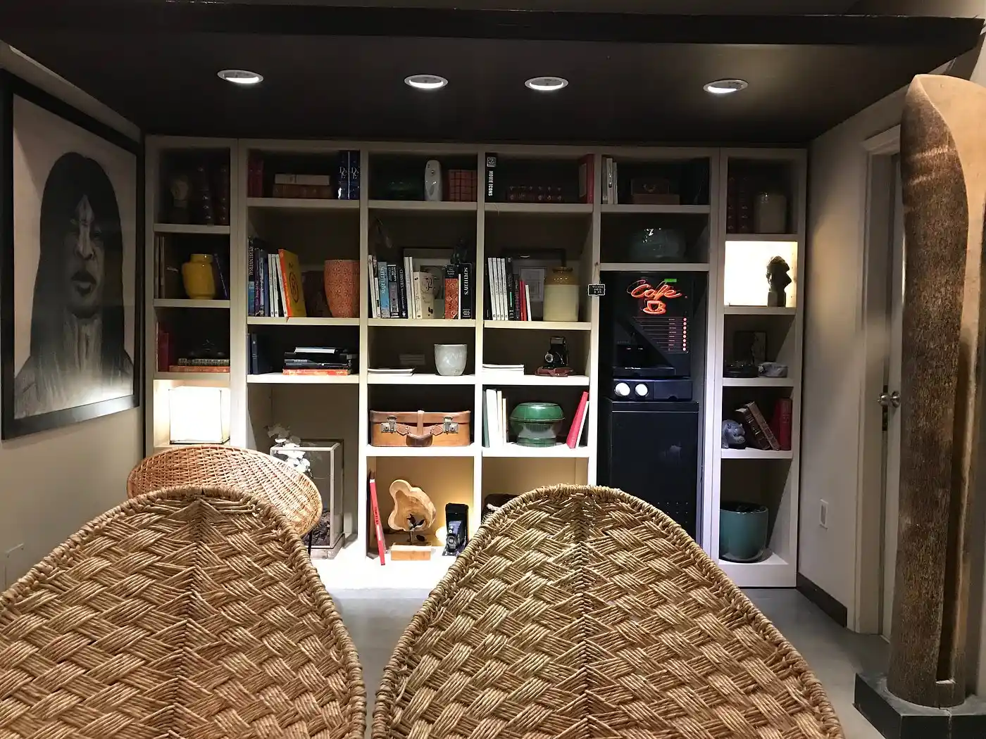 27_Suites_Hotel_2 .webp