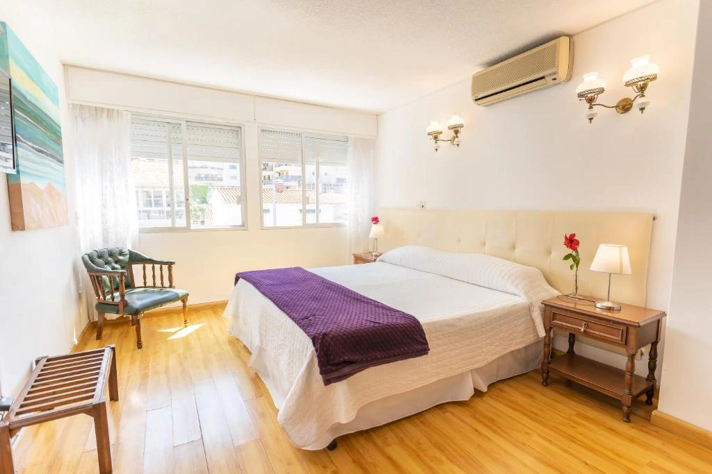 dormitorio_cama_hotel_alhambra.webp