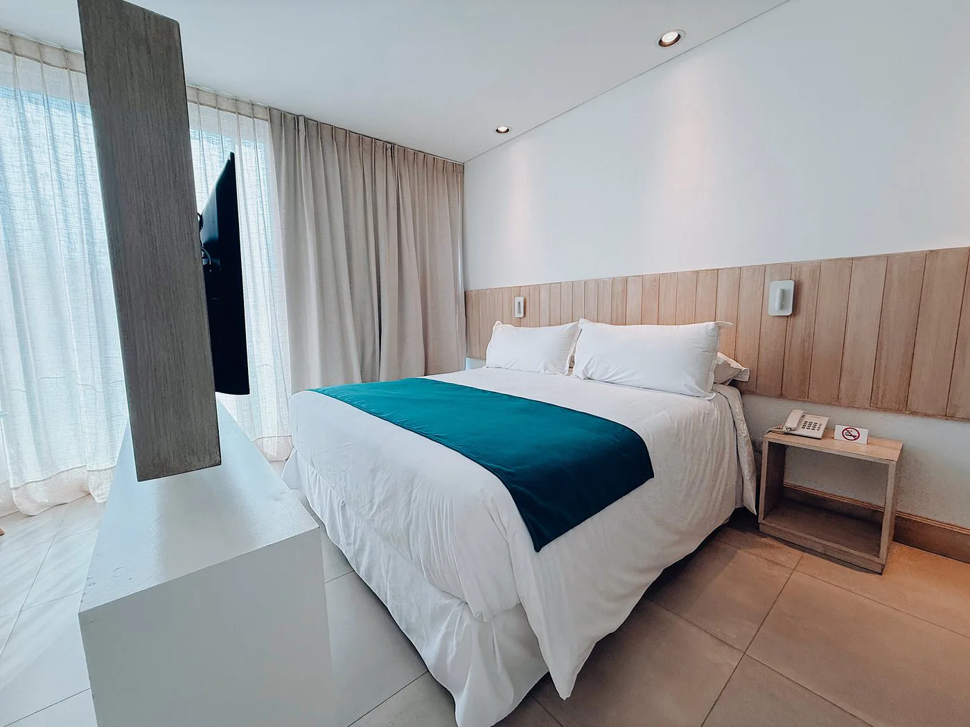 Live Boutique Hotel + Bodega